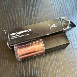 Moodstruck Liquid Shadow in Reverent
